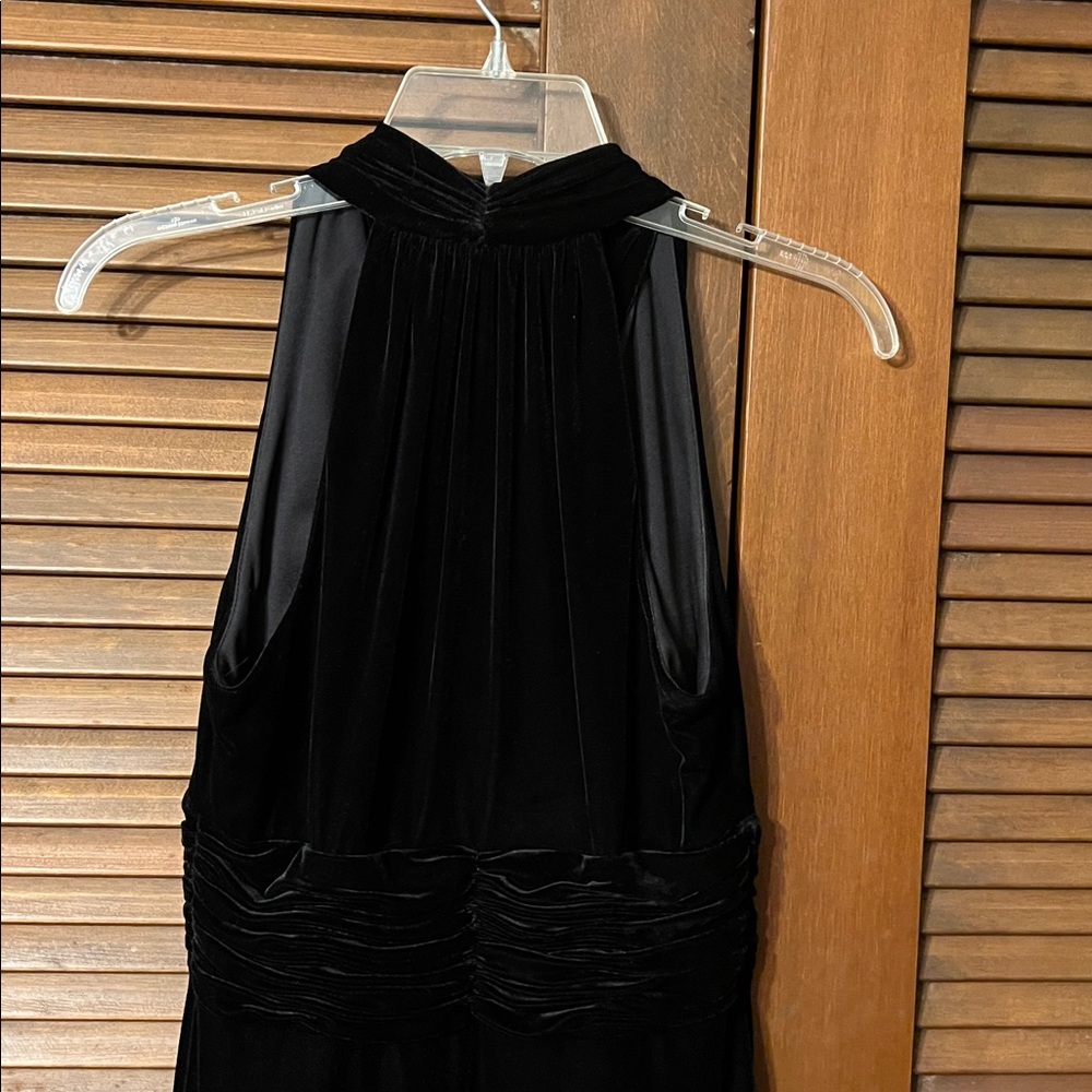 Evan Picone Black Velvet Halter Dress - Picture 5 of 6